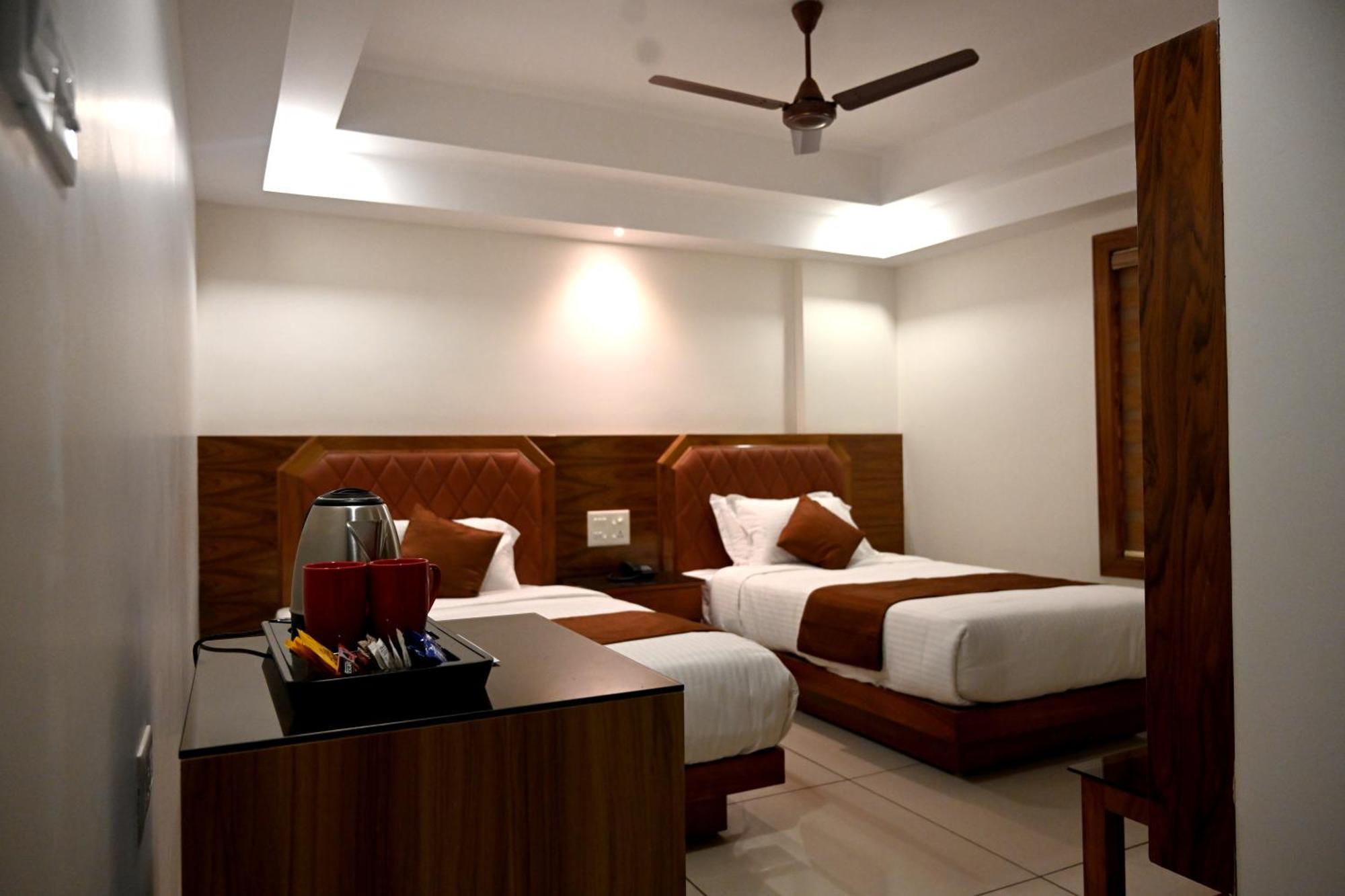 Harley Residency Hotel Kannur Exterior photo