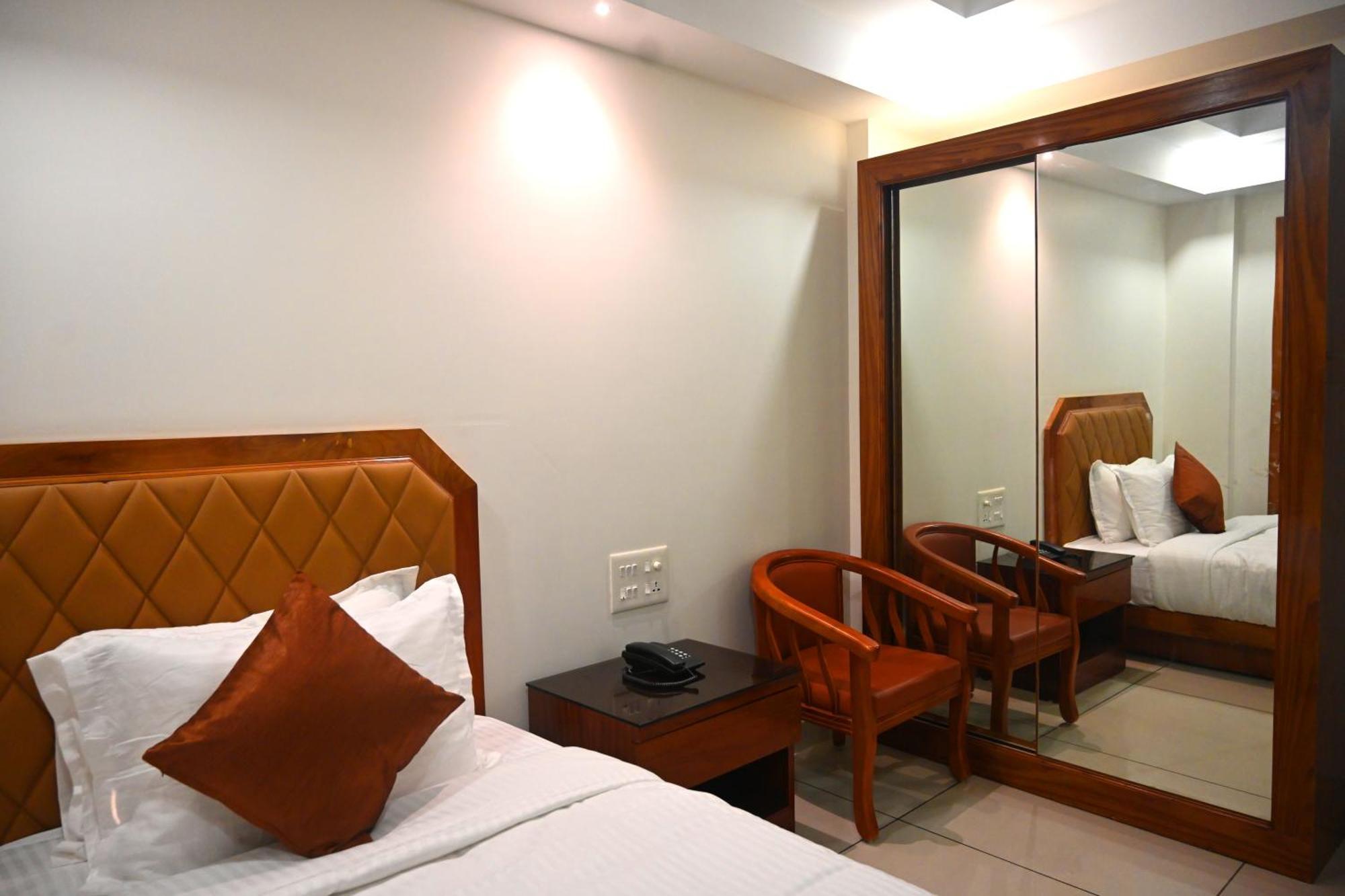 Harley Residency Hotel Kannur Exterior photo