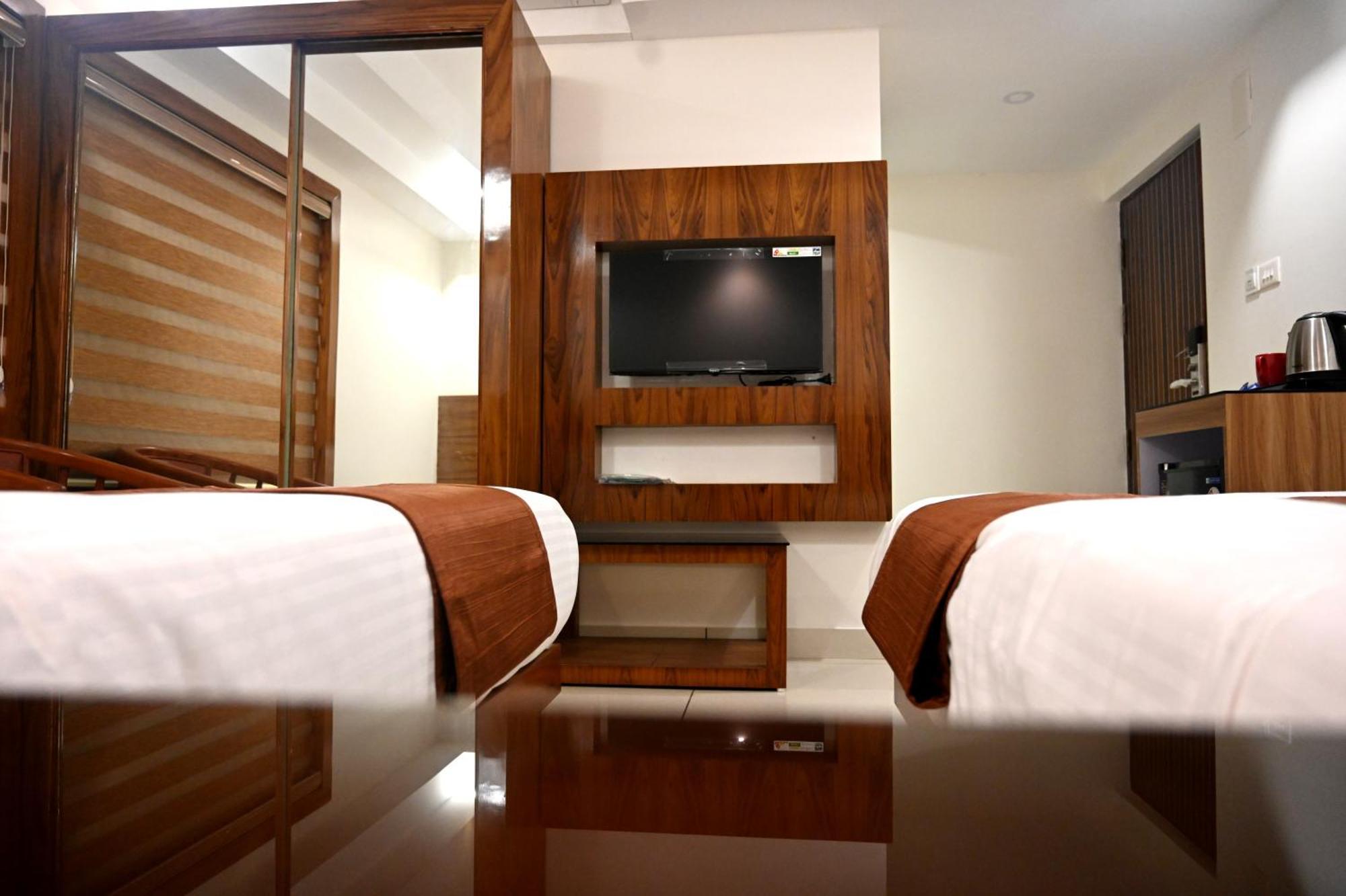 Harley Residency Hotel Kannur Exterior photo